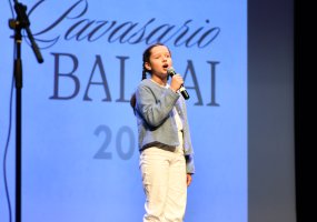 Geriausi mokiniai ir dainingiausi balsai vienoje scenoje