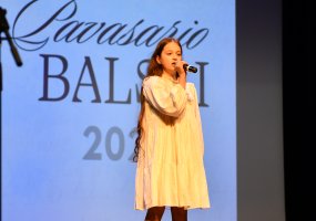 Geriausi mokiniai ir dainingiausi balsai vienoje scenoje