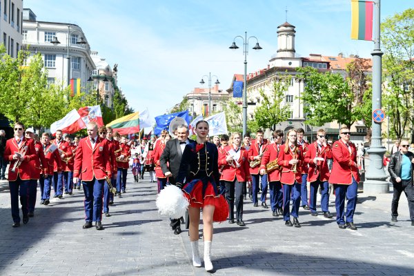 Lenkų tautiškumo paradas Vilniuje – vienybės ir tautinio pasididžiavimo šventė