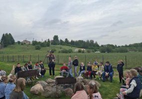 „Słoneczna zabawa” – obóz pełen wiedzy, kreatywności i radości