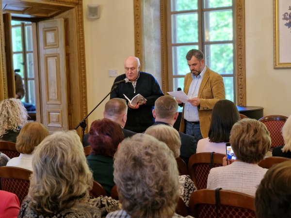 W Jaszunach zabrzmiały strofy wiosny