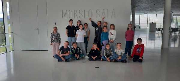 Vaikų vasaros poilsio stovykla „Keliaujantys smalsučiai“