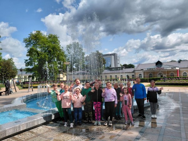 Vaikų vasaros stovykla „Vasaros spalvų simfonija“