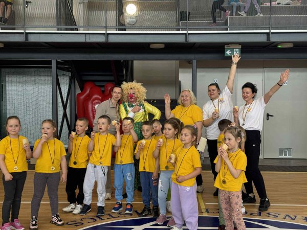 Vaikų sporto šventė „Pasitikime vasarą sportuodami“: judesys, džiaugsmas ir ledai