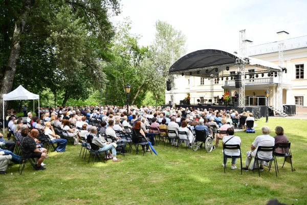 Magia dźwięku w pałacu Balińskich – rozpoczęła się jubileuszowa edycja Festiwalu „Muzyka w pałacu...