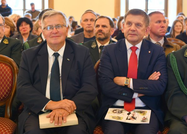 Prezidento Komorowskio vizitas ir Janickio piešiniai Šalčininkuose