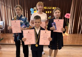 „Spelling bee“ – puikios anglų kalbos žinios