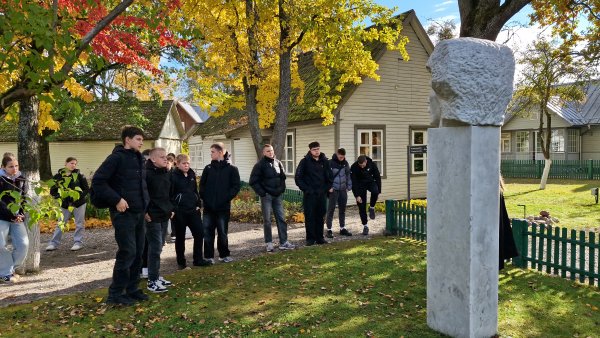Uczniowie z Solecznik odkrywają świat M. K. Čiurlionisa – harmonia muzyki, koloru i wyobraźni