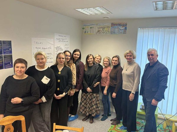 Išvažiuojamasis Vaiko gerovės komisijos posėdis Dingusių žmonių šeimų paramos centre