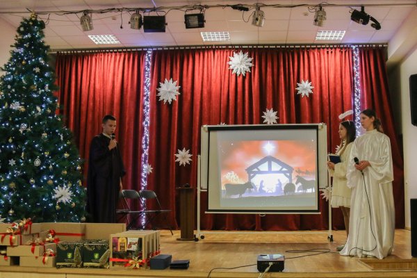Šventinėje bendrystės atmosferoje – kalėdinis susitikimas Baltojoje Vokėje