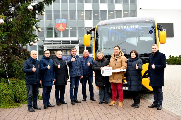 Szkolny autobus dla Gimnazjum im. S. Rapolionisa w Ejszyszkach