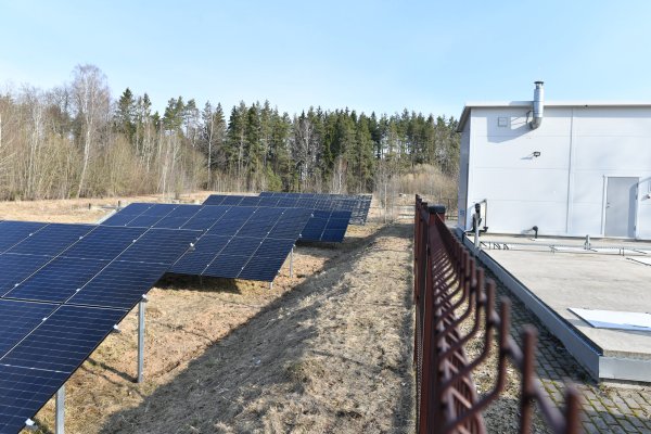 UAB „Tvarkyba“ investuoja į saulės energiją