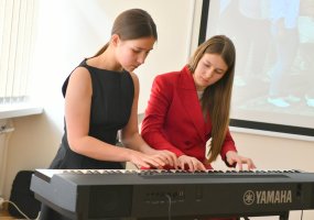 Gratulacje dla pracowników medycznych rejonu