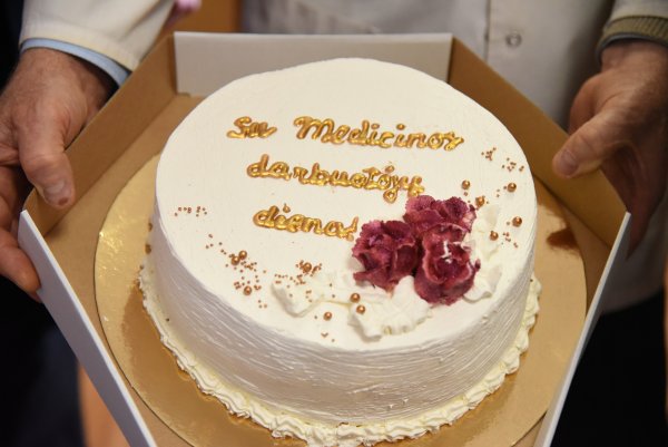 Sveikinimai rajono medicinos darbuotojams