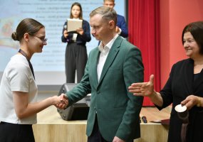 Apdovanoti olimpiadų nugalėtojai