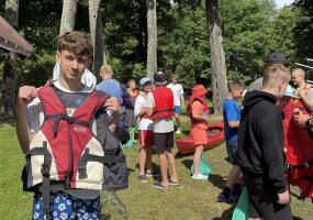 Penkių dienų edukacinė-komandinė išvyka stiprino vaikų ir jaunimo socialinius įgūdžius