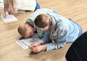 Šeimos ir jaunimo komunikacijos dirbtuvės stiprino vaikų ir tėvų tarpusavio ryšį