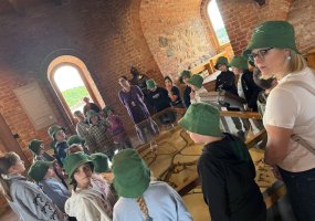 Vaikų vasaros stovykla Baltosios Vokės Elizos Ožeškovos gimnazijoje