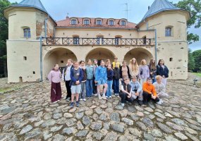 Kūrybiška vasara anglų kalba: „Creative English Camp“ subūrė mokinius naujoms patirtims