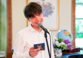 Jašiūnų dvare skambėjo jaunimo eilės, dainos ir drąsa