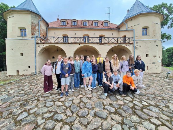 Kūrybiška vasara anglų kalba: „Creative English Camp“ subūrė mokinius naujoms patirtims