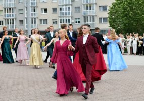 „Poloneza czas zacząć!” – Bal Maturalny 71. Promocji Gimnazjum im. Jana Śniadeckiego w Solecznikach