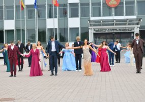 „Poloneza czas zacząć!” – Bal Maturalny 71. Promocji Gimnazjum im. Jana Śniadeckiego w Solecznikach