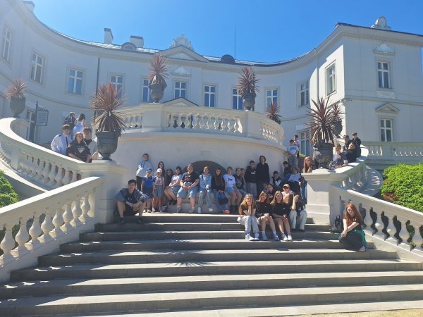 Vasaros stovykla „Atradimų ir patirčių erdvė“ Baltosios Vokės „Šilo“ gimnazijoje