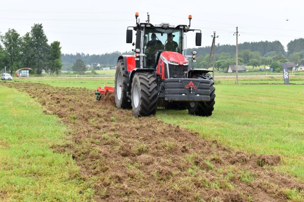 Rajone pirmąkart surengta Lauko diena