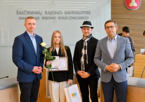 Jaunuoliams įteikti savanorystės sertifikatai ir padėkos