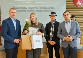 Jaunuoliams įteikti savanorystės sertifikatai ir padėkos