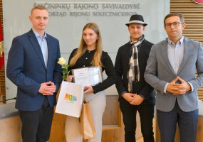 Jaunuoliams įteikti savanorystės sertifikatai ir padėkos