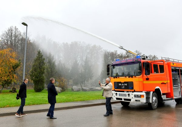 Gaisrinis automobilis „Merkio“ ugniagesių komandai – investicija į priešgaisrinę saugą